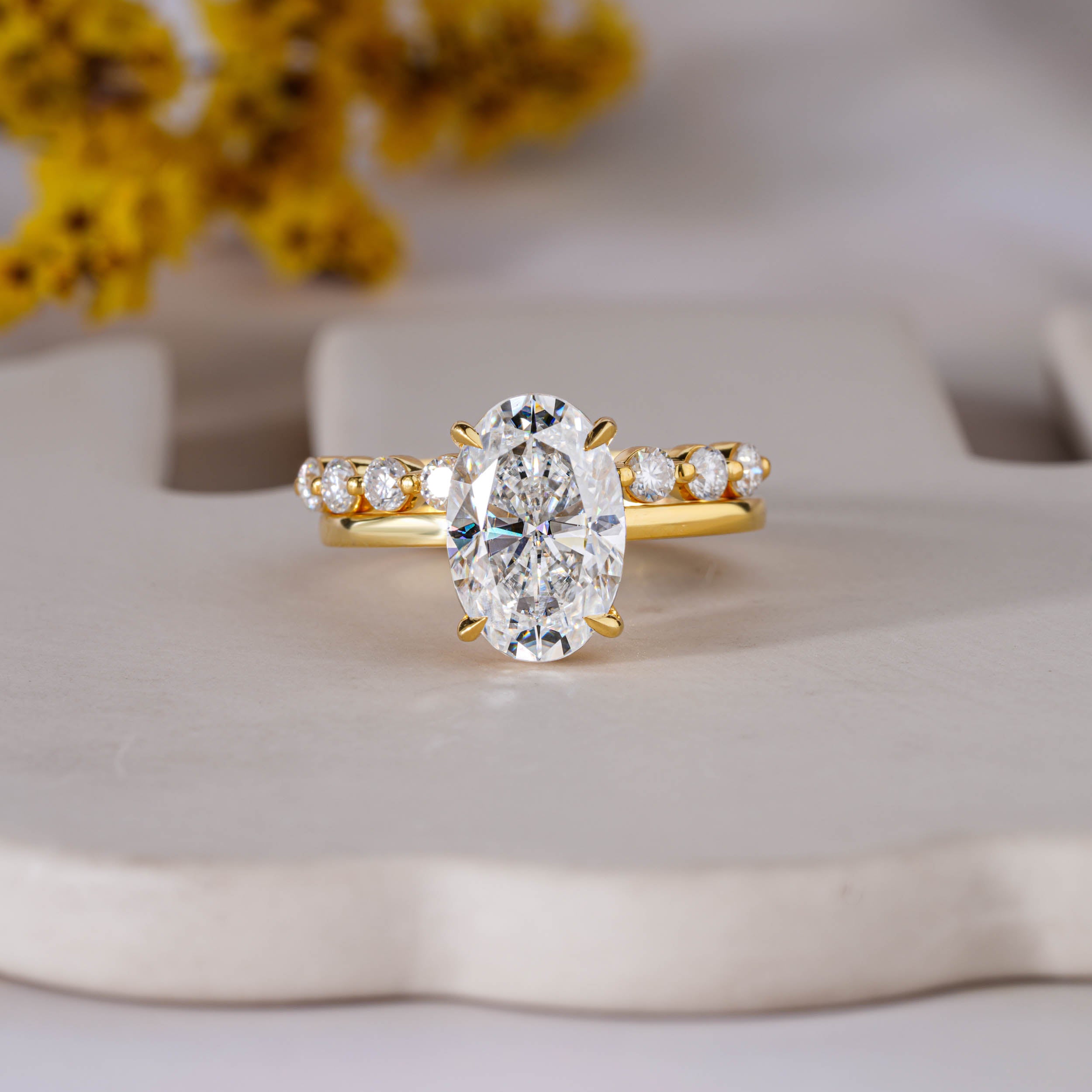 Unique Oval Cut Moissanite Wedding Ring Set In Solid Yellow Gold